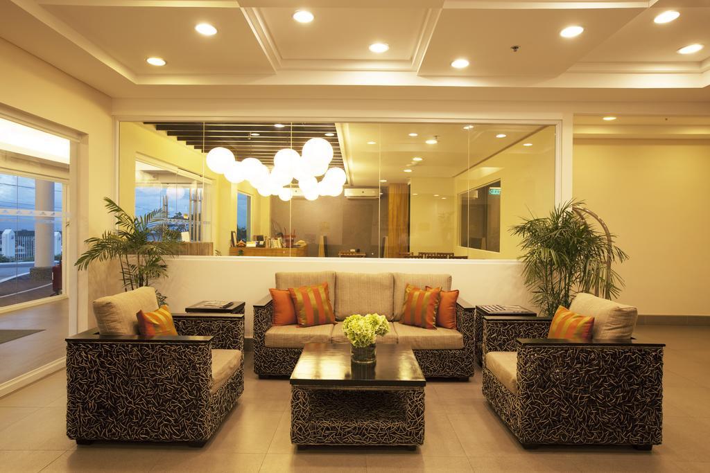 Microtel By Wyndham South Forbes Near Nuvali Santa Rosa (Laguna)